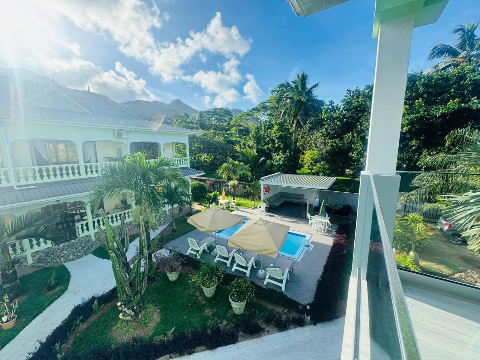 Green Palm Self Catering Anse aux Pins Exterior foto