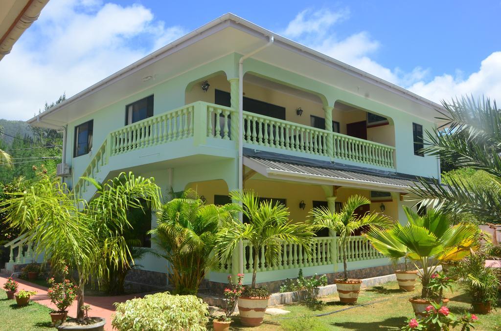 Green Palm Self Catering Anse aux Pins Exterior foto